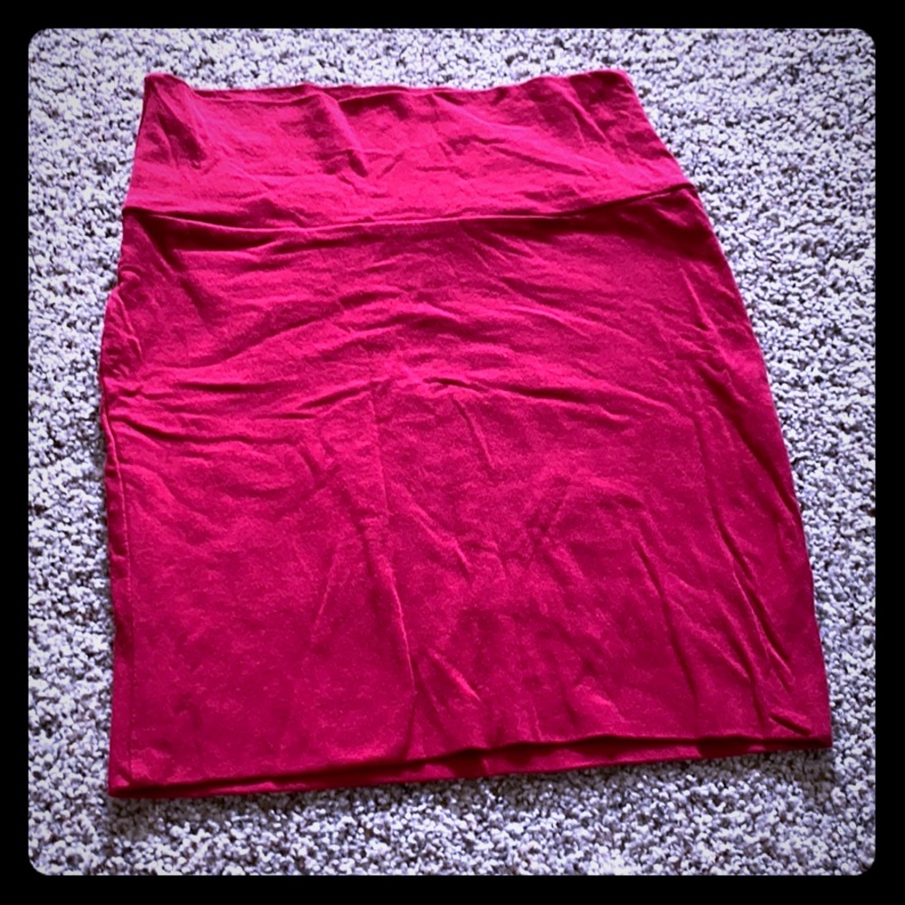 Red pencil miniskirt